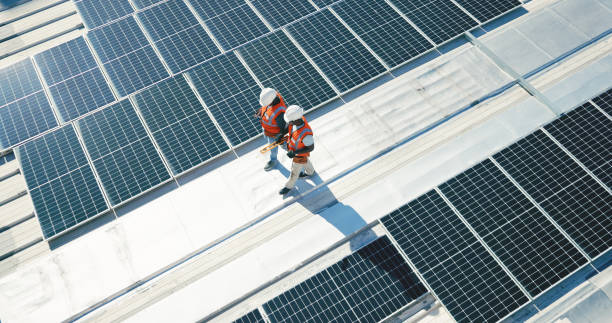 Best Roof Maintenance and Cleaning  in Coralville, IA